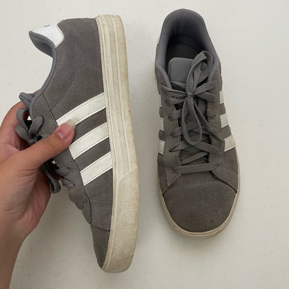 Adidas sneaker suede gray